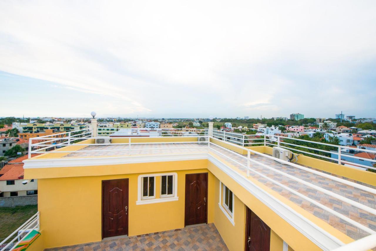 Bnb Tropical Island Aparthotel - Corales Del Sur - Santo Domingo Este Bagian luar foto