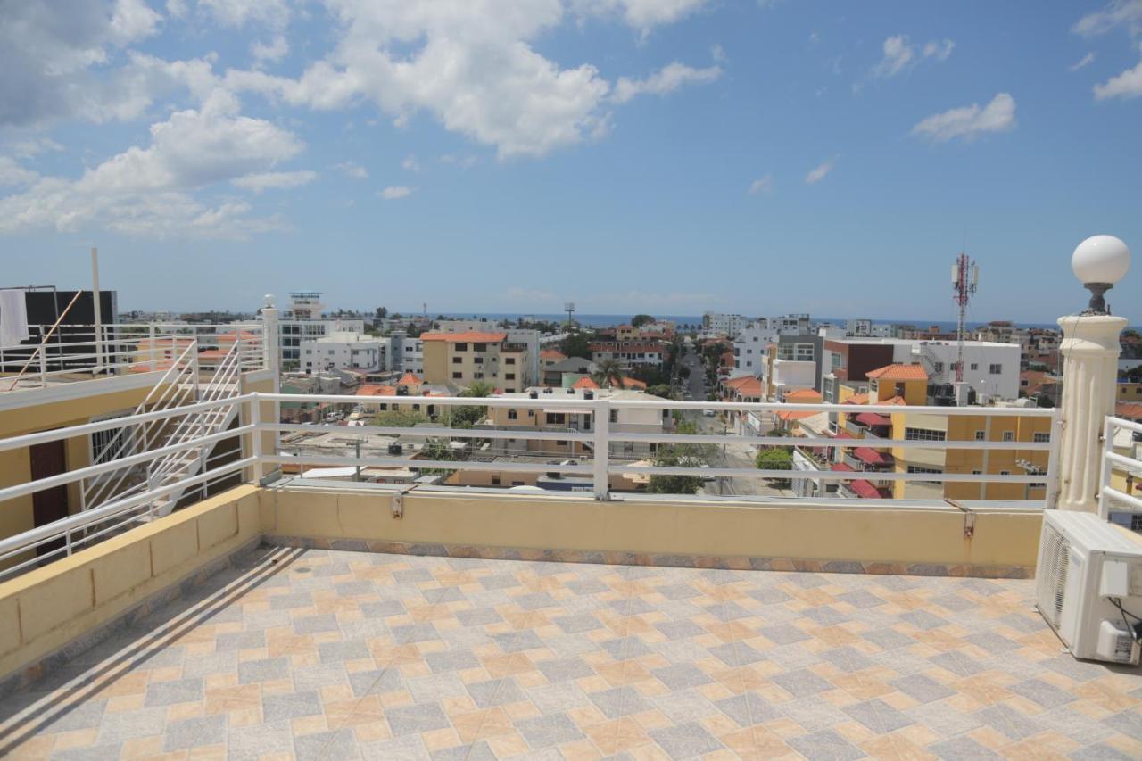 Bnb Tropical Island Aparthotel - Corales Del Sur - Santo Domingo Este Bagian luar foto