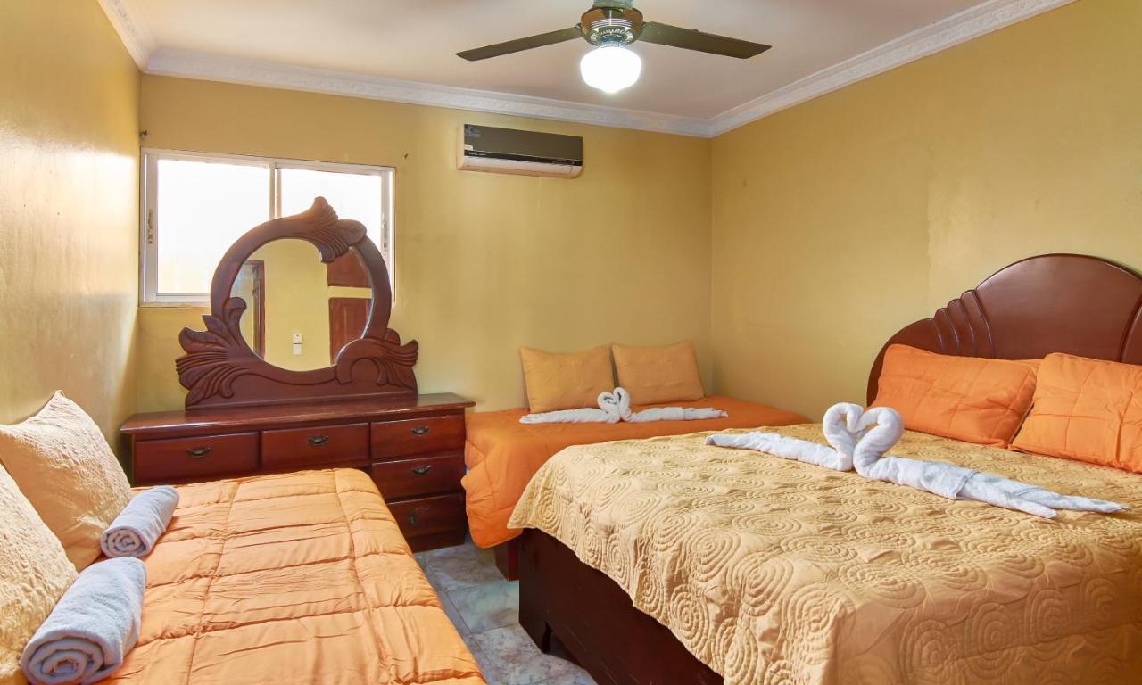 Bnb Tropical Island Aparthotel - Corales Del Sur - Santo Domingo Este Bagian luar foto
