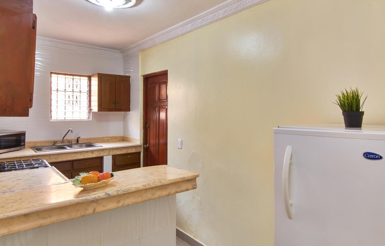Bnb Tropical Island Aparthotel - Corales Del Sur - Santo Domingo Este Bagian luar foto