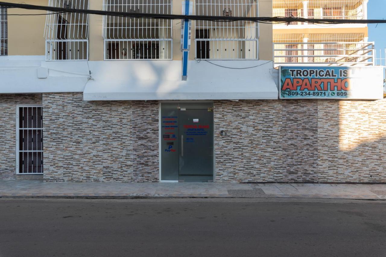 Bnb Tropical Island Aparthotel - Corales Del Sur - Santo Domingo Este Bagian luar foto