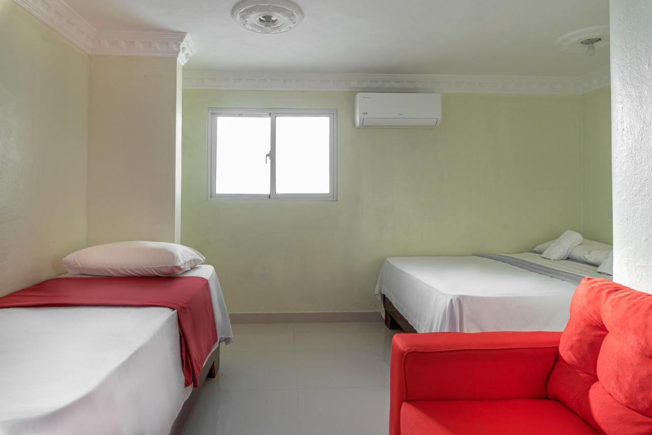 Bnb Tropical Island Aparthotel - Corales Del Sur - Santo Domingo Este Bagian luar foto