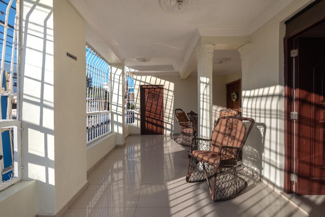 Bnb Tropical Island Aparthotel - Corales Del Sur - Santo Domingo Este La Viva Bagian luar foto