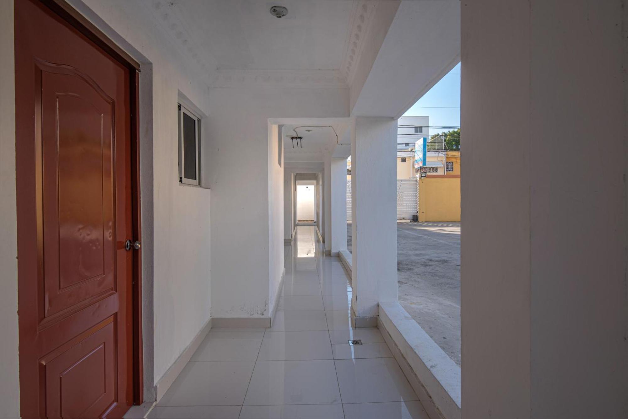 Bnb Tropical Island Aparthotel - Corales Del Sur - Santo Domingo Este La Viva Bagian luar foto